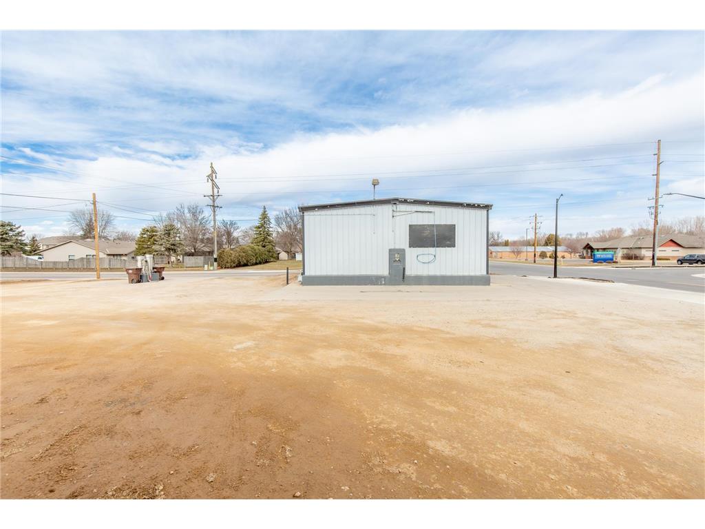 410 4th Street NW Montgomery MN 56069 7034067 image16