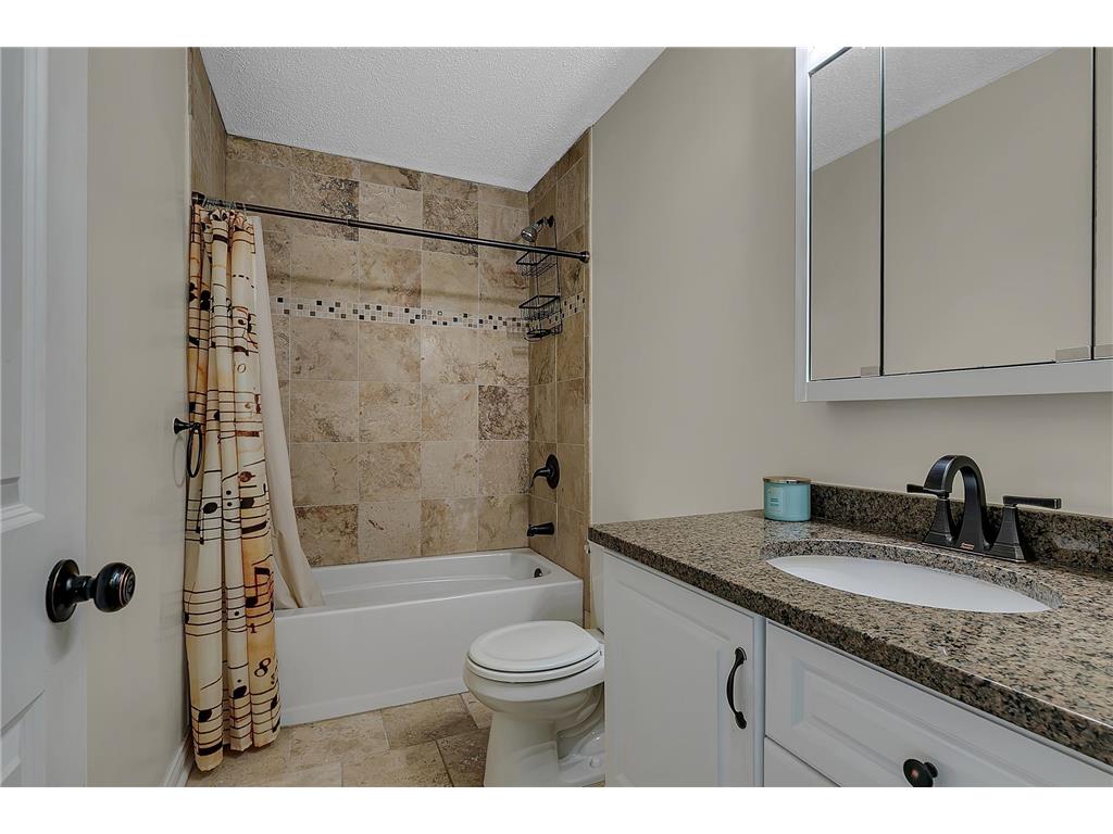 410 57th Place NE Fridley MN 55432 7089874 image20