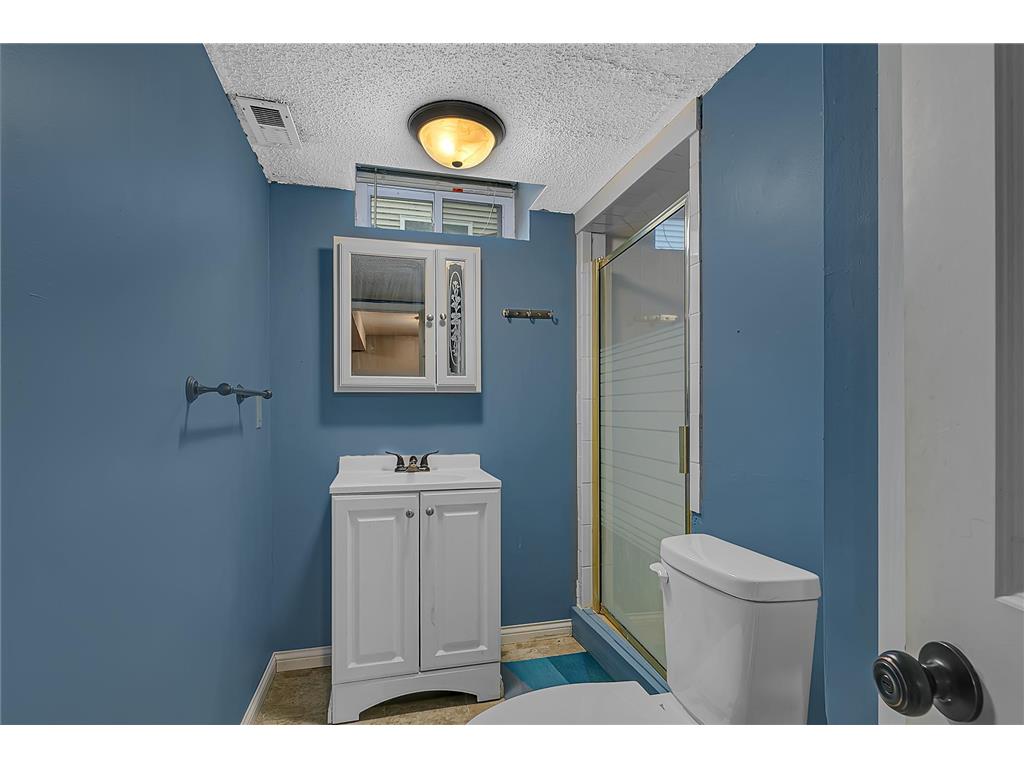 410 57th Place NE Fridley MN 55432 7089874 image24