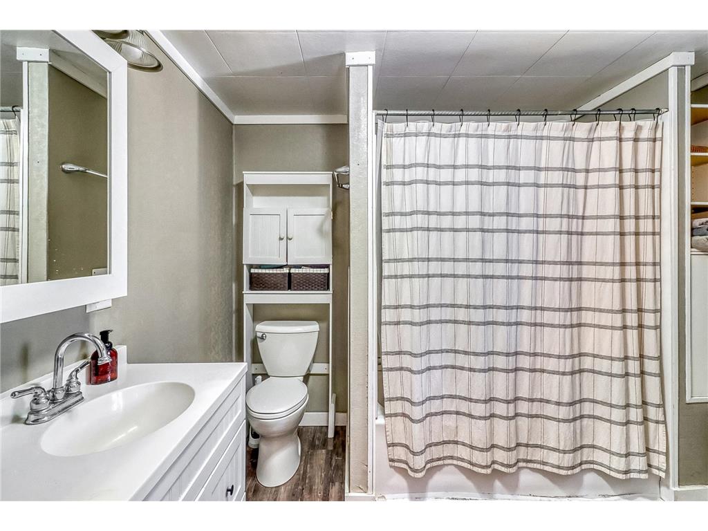 410 Bowling Avenue Detroit Lakes MN 56501 7060274 image15