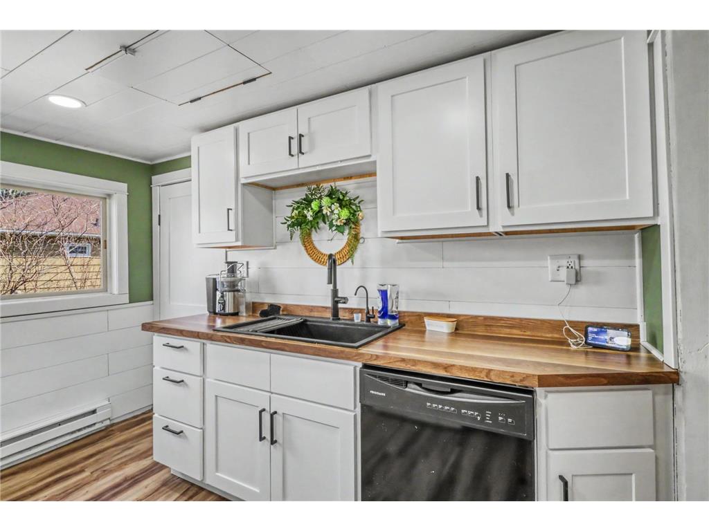 410 Bowling Avenue Detroit Lakes MN 56501 7060274 image21