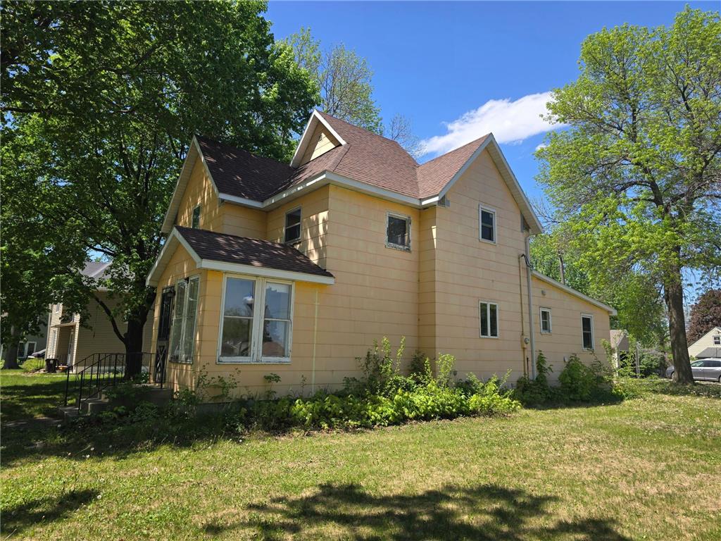 410 E Ciro Street Truman MN 56088 7075799 image3