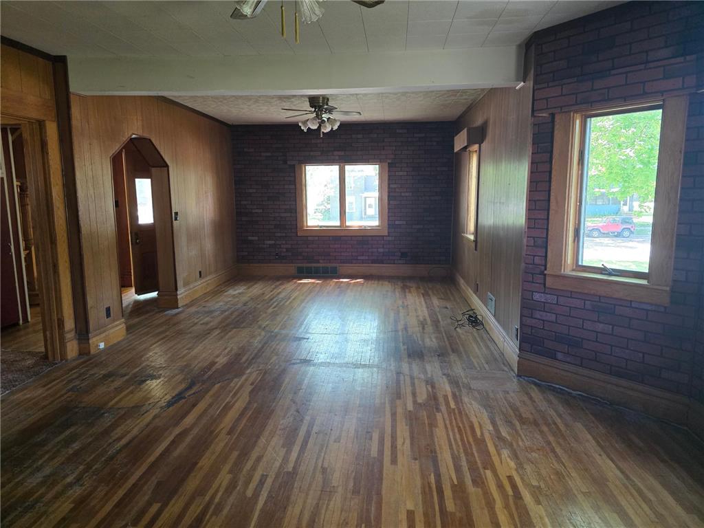 410 E Ciro Street Truman MN 56088 7075799 image7
