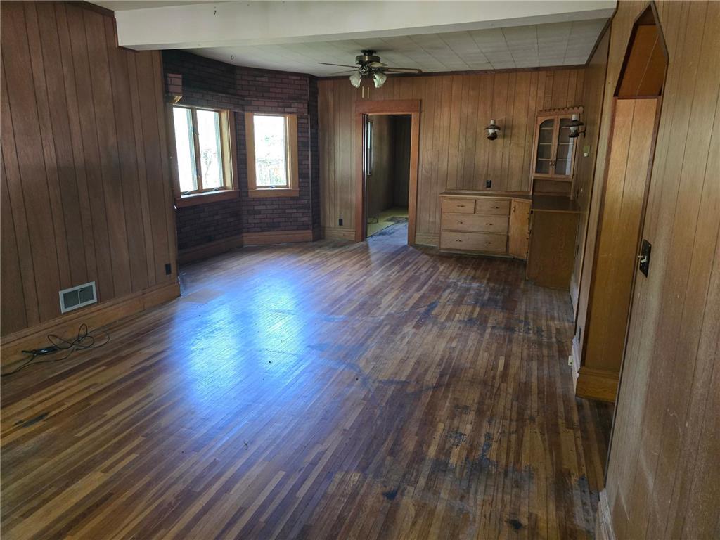 410 E Ciro Street Truman MN 56088 7075799 image8