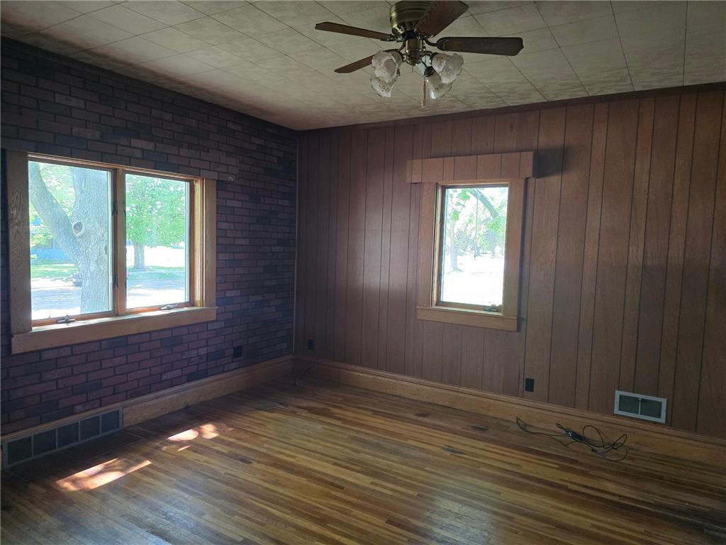 410 E Ciro Street Truman MN 56088 7075799 image9