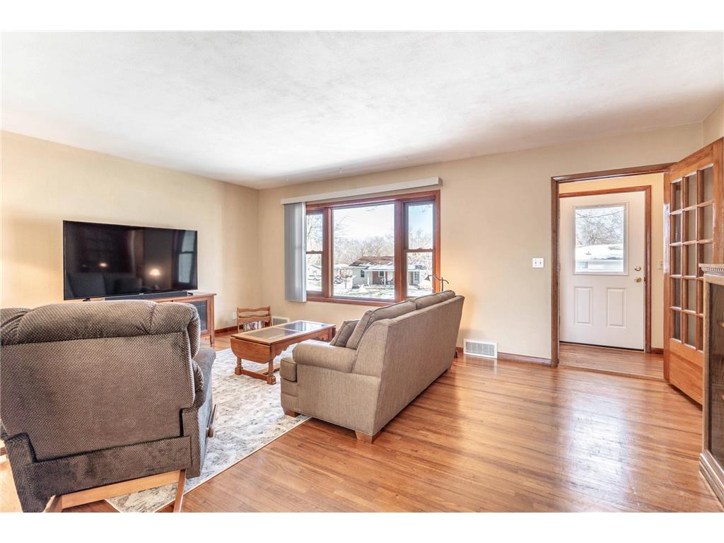 410 E Saint Charles Avenue Fergus Falls MN 56537 7046529 image10
