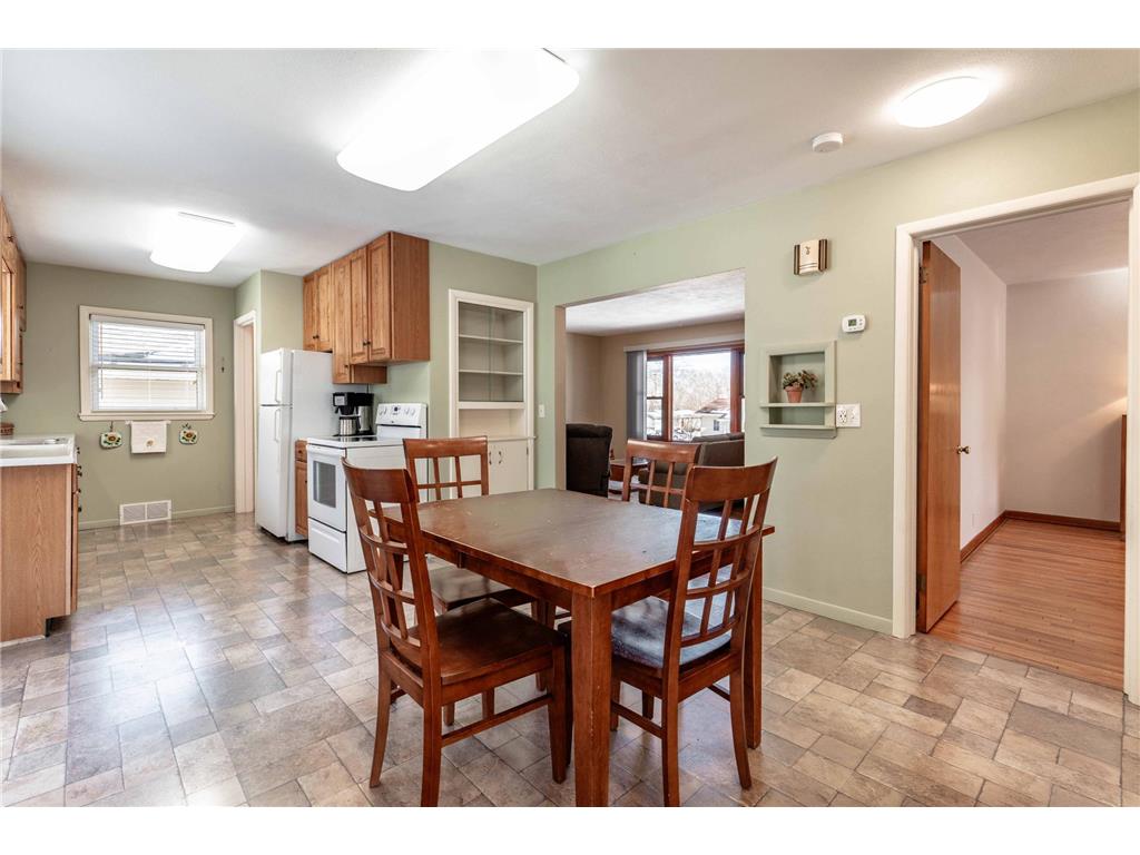410 E Saint Charles Avenue Fergus Falls MN 56537 7046529 image13
