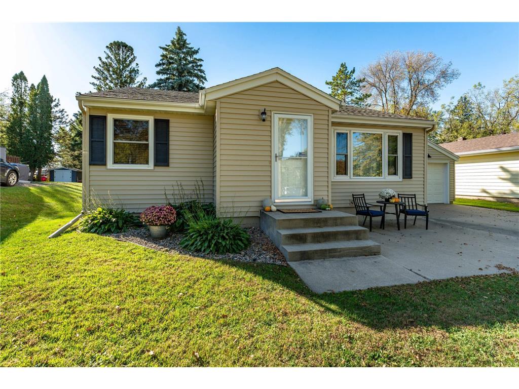 410 E Saint Charles Avenue Fergus Falls MN 56537 7046529 image2