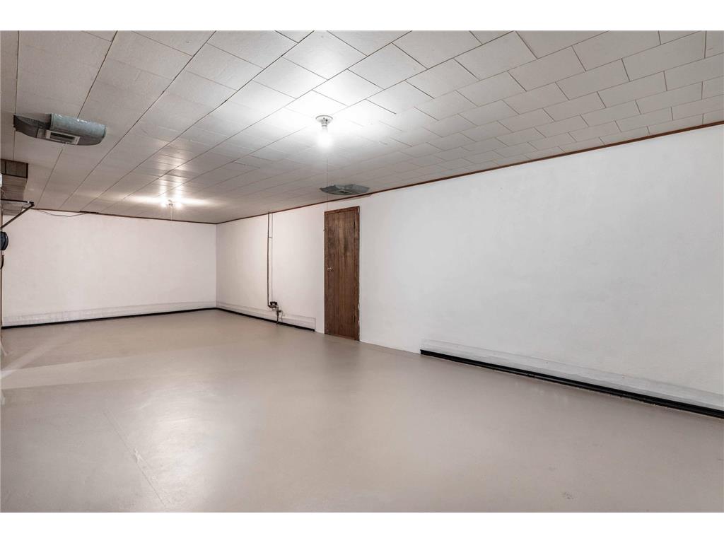 410 E Saint Charles Avenue Fergus Falls MN 56537 7046529 image36