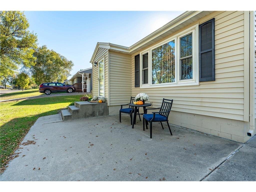410 E Saint Charles Avenue Fergus Falls MN 56537 7046529 image4