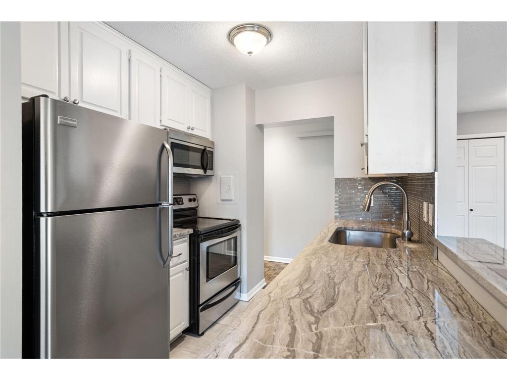 410 Groveland Avenue #1605 Minneapolis MN 55403 7010994 image7