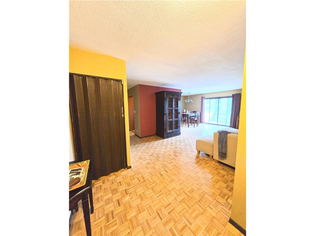 410 Groveland Avenue #1704 Minneapolis MN 55403 7012021 image14