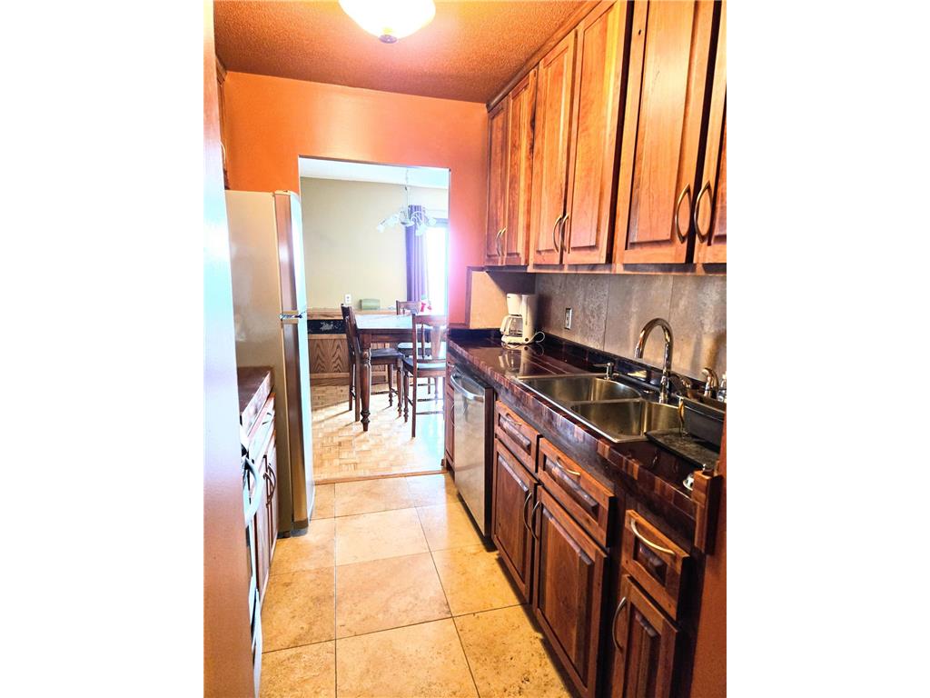 410 Groveland Avenue #1704 Minneapolis MN 55403 7012021 image3