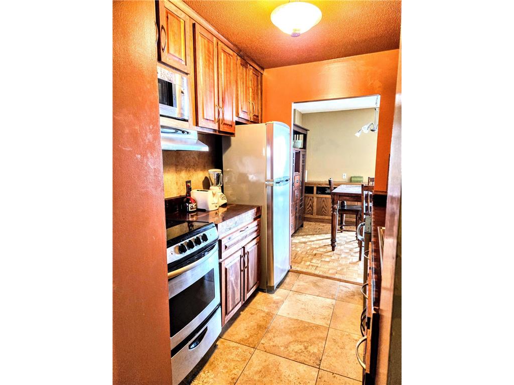 410 Groveland Avenue #1704 Minneapolis MN 55403 7012021 image4