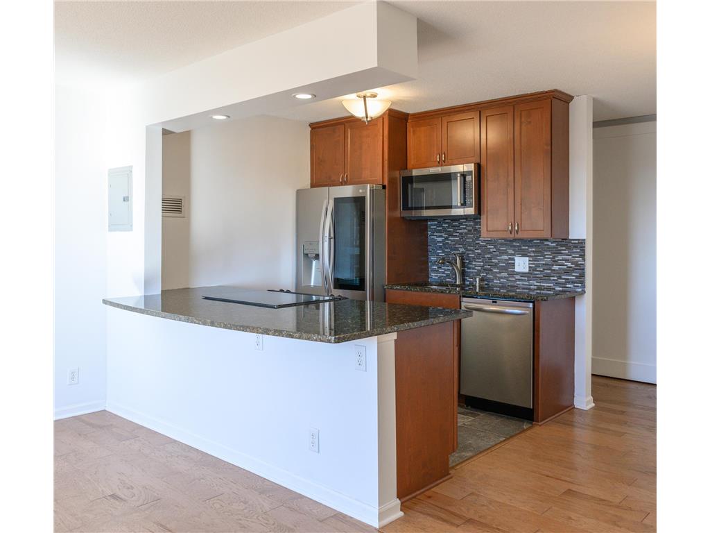 410 Groveland Avenue #1906 Minneapolis MN 55403 6810068 image7