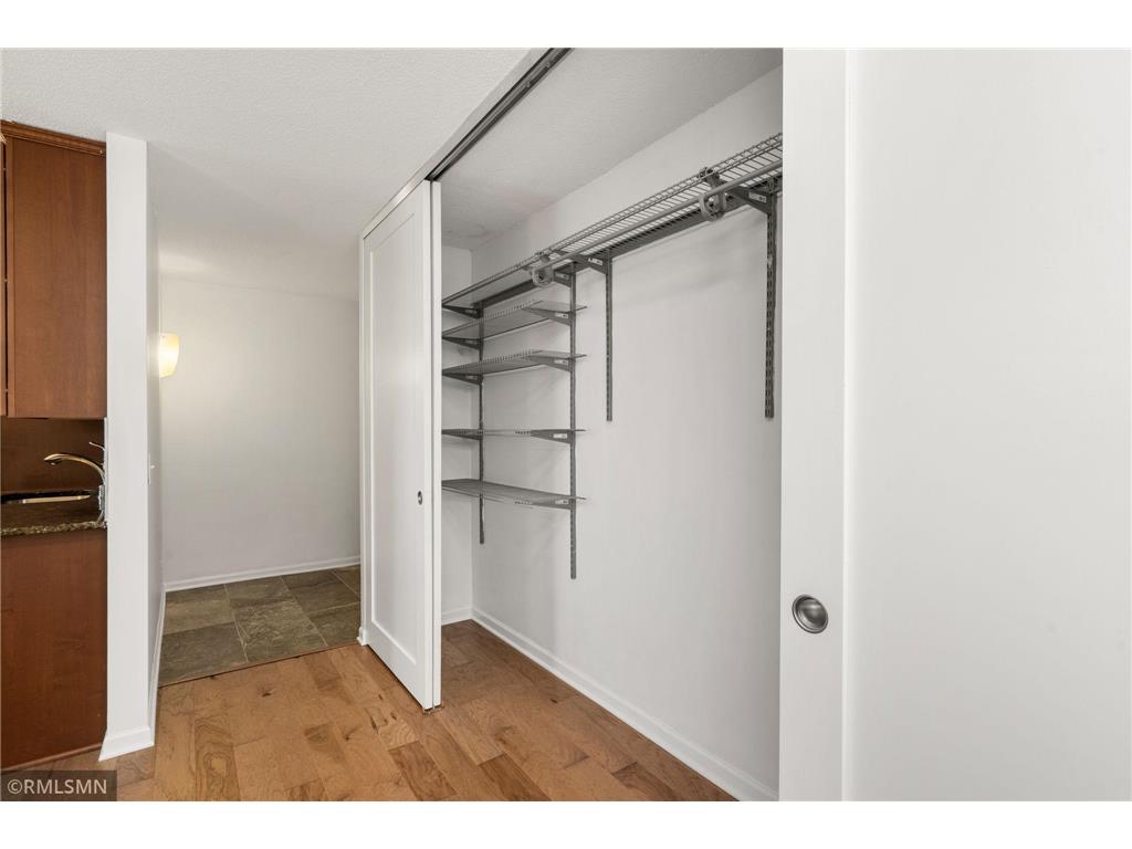 410 Groveland Avenue #1906 Minneapolis MN 55403 7060073 image11