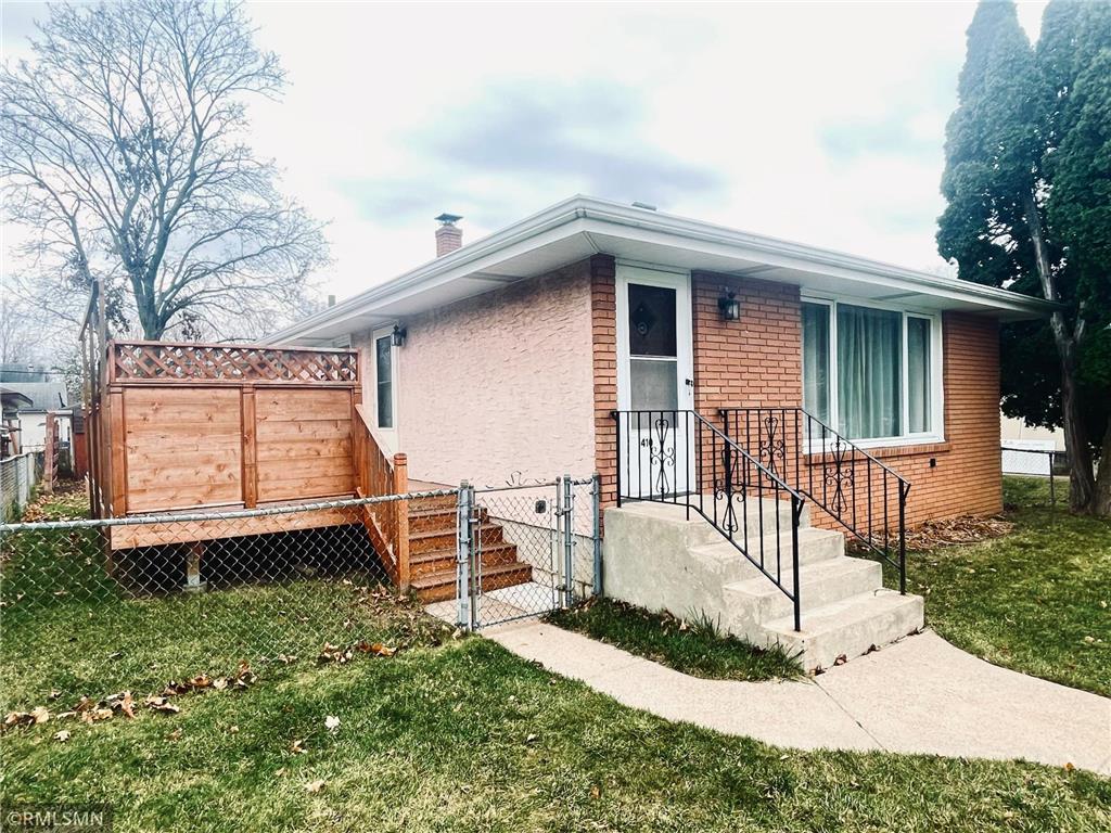410 Hoyt Avenue E Saint Paul MN 55130 6635203 image1