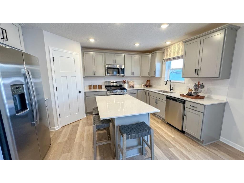 410 James Parkway Elko New Market MN 55054 7004508 image2