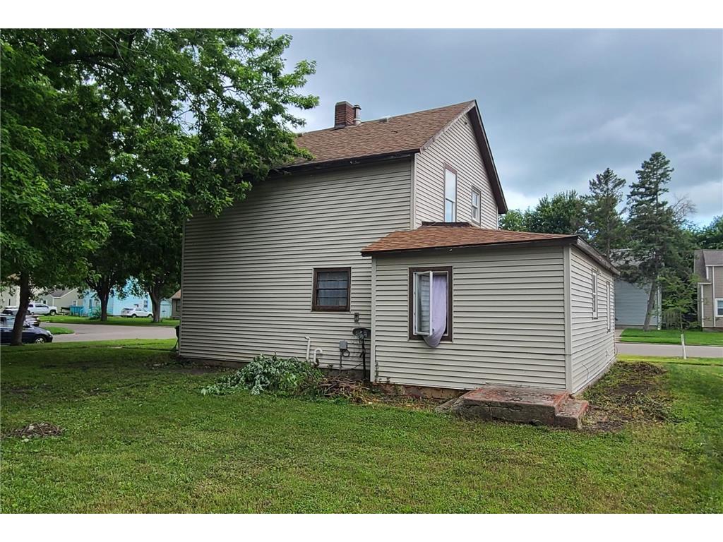 410 Lynd Street Marshall MN 56258 7064135 image3
