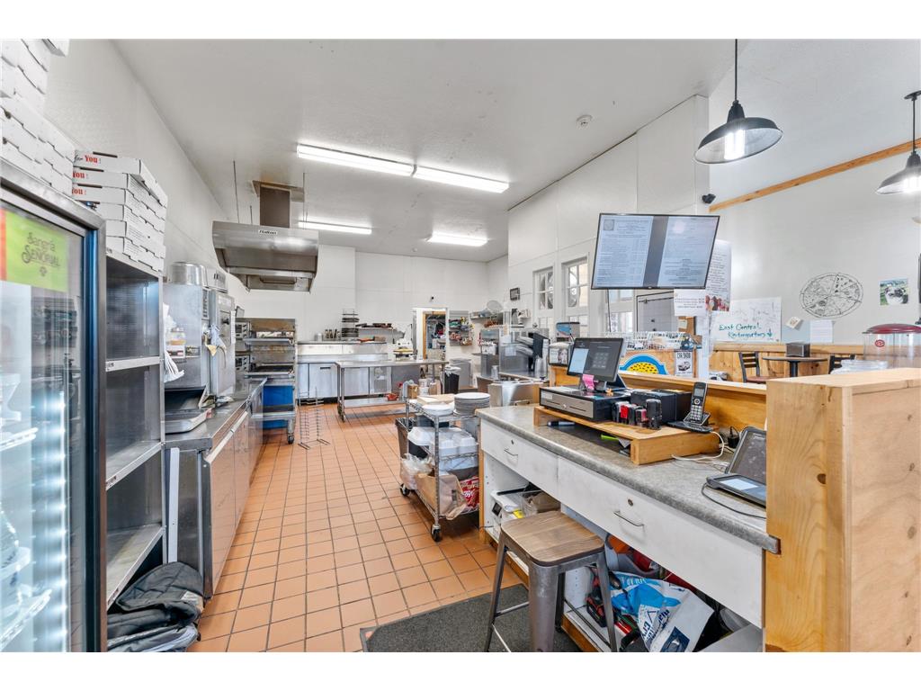 410 Main Street Sandstone MN 55072 6776202 image8