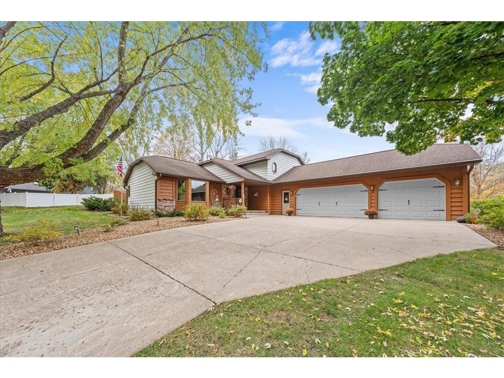 410 River Hills Road River Falls WI 54022 6808426 image1