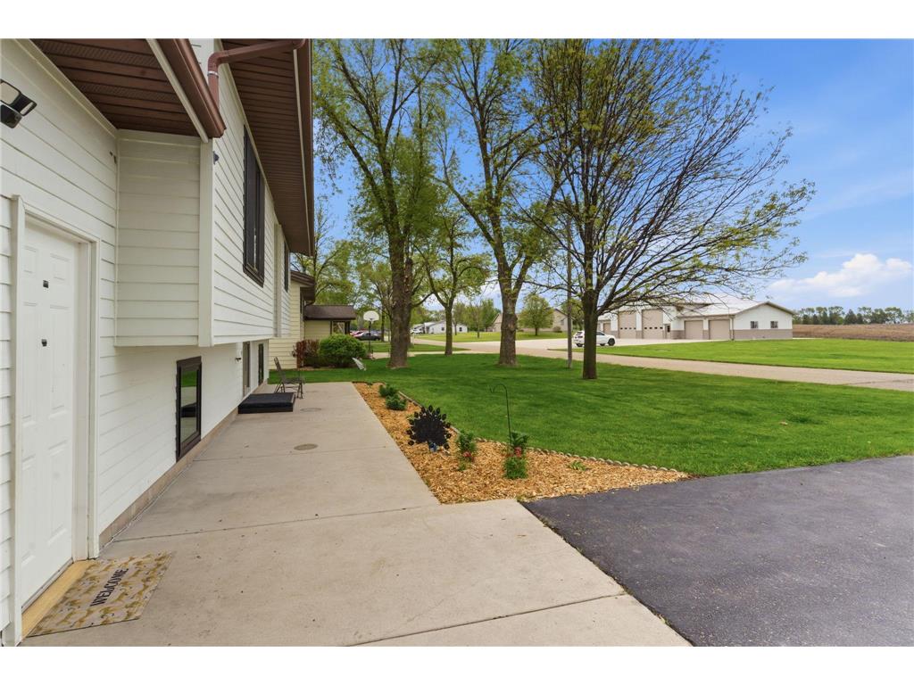 410 S 8th Street Kerkhoven MN 56252 7077219 image2