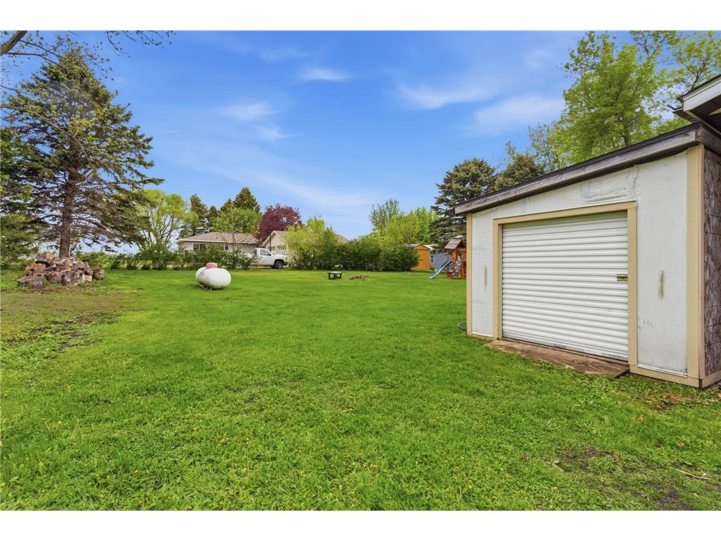 410 S 8th Street Kerkhoven MN 56252 7077219 image5