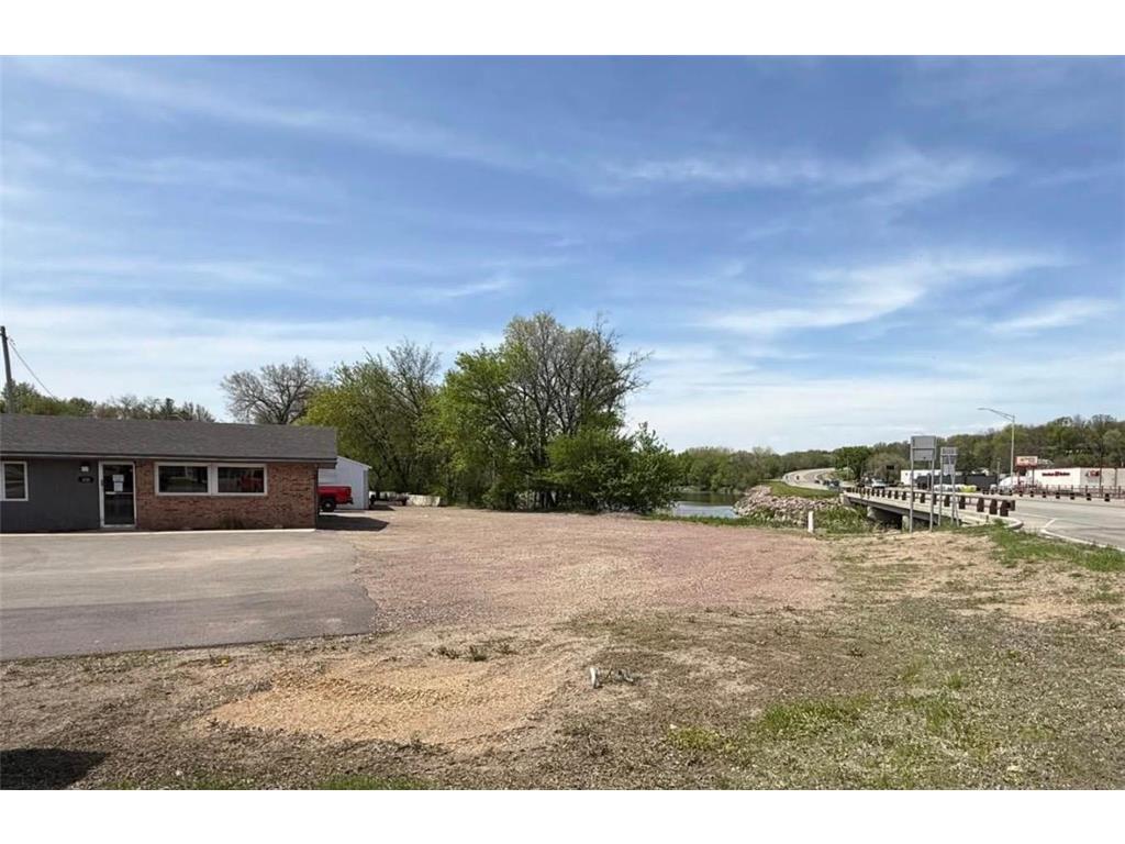 410 Springfield Parkway Jackson MN 56143 7038552 image2