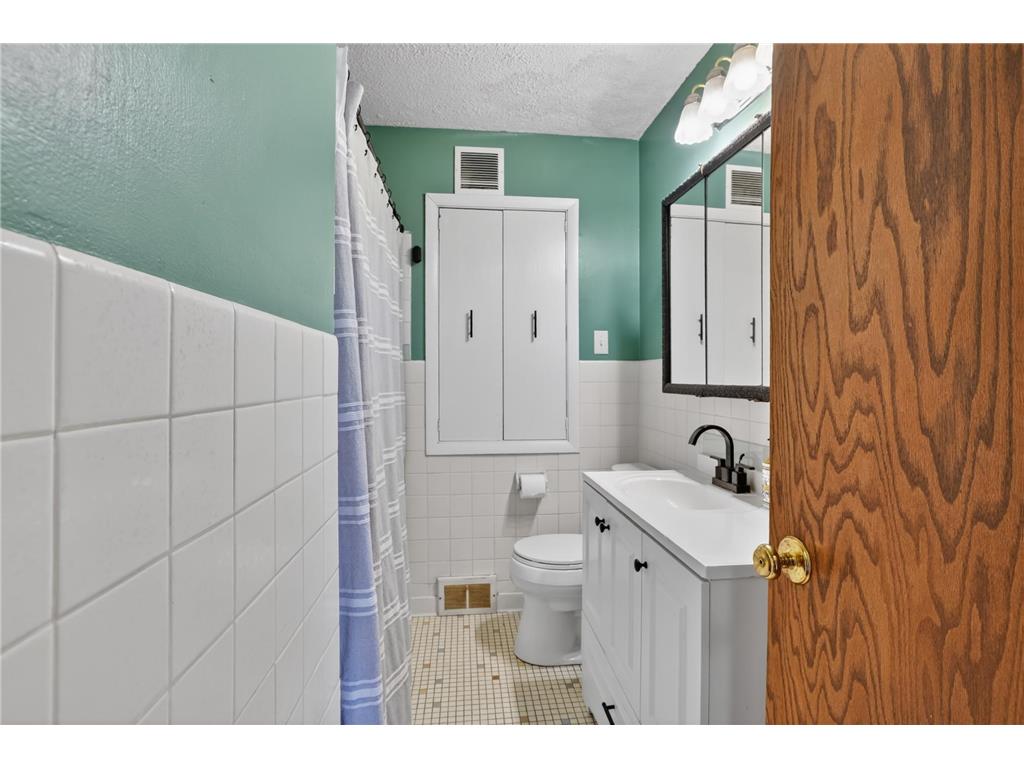 4100 43rd Avenue N Robbinsdale MN 55422 7035159 image12