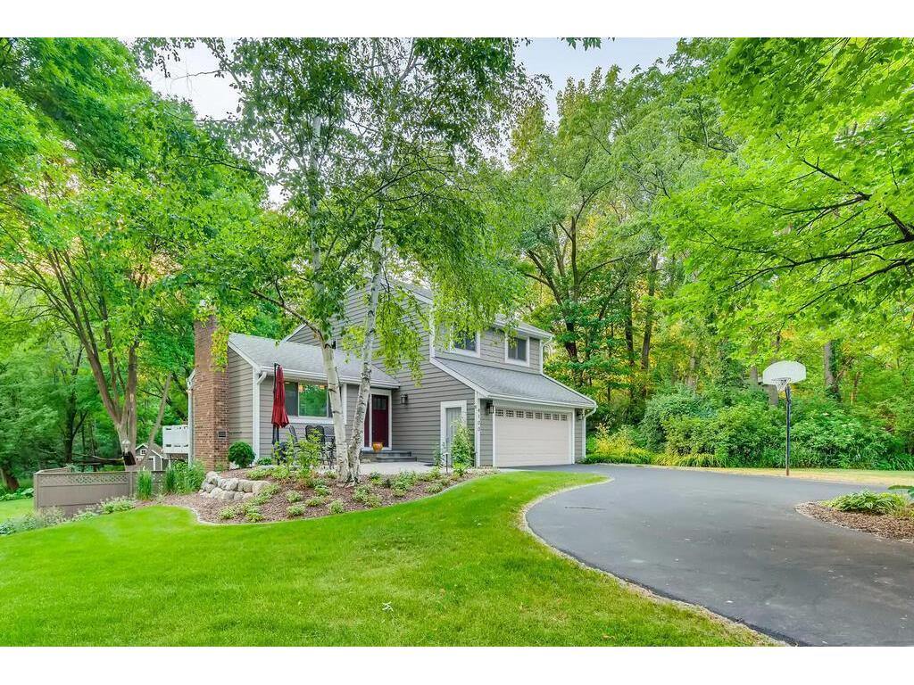 4100 Auburn Drive, MN 55305 MLS 5705540 Edina Realty
