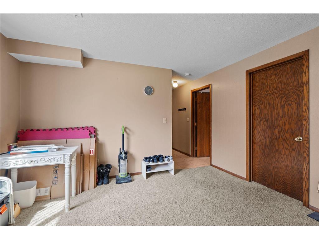 4100 Jordan Avenue N New Hope MN 55427 7029032 image17