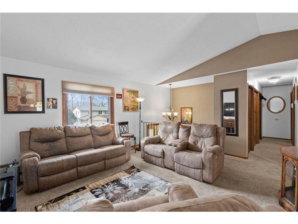 4100 Jordan Avenue N New Hope MN 55427 7029032 image5