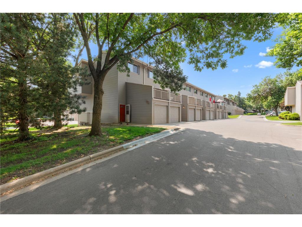 4100 Meadowlark Lane Eagan MN 55122 6733810 image1