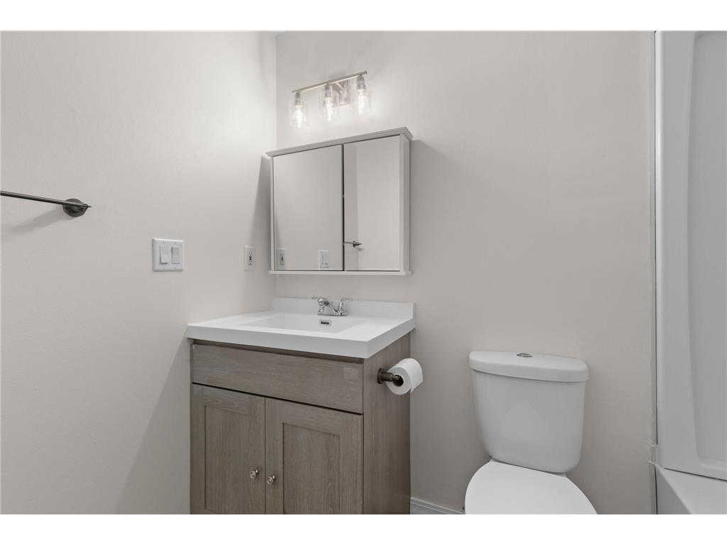 4100 Meadowlark Lane Eagan MN 55122 6733810 image20