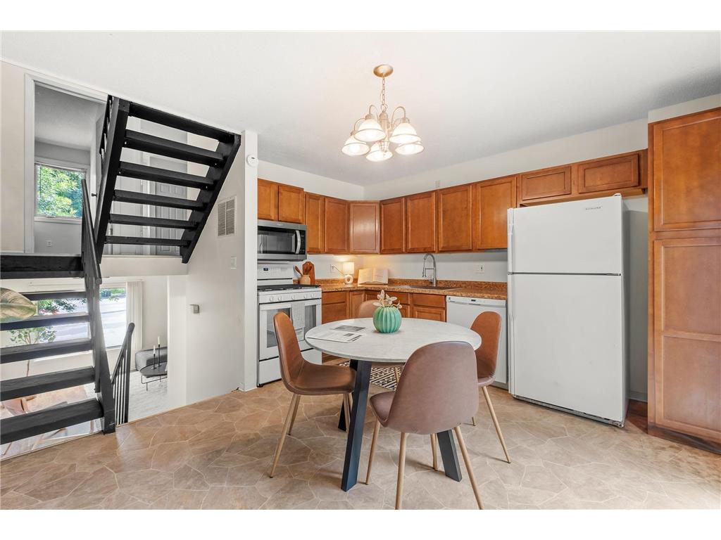 4100 Meadowlark Lane Eagan MN 55122 6733810 image9