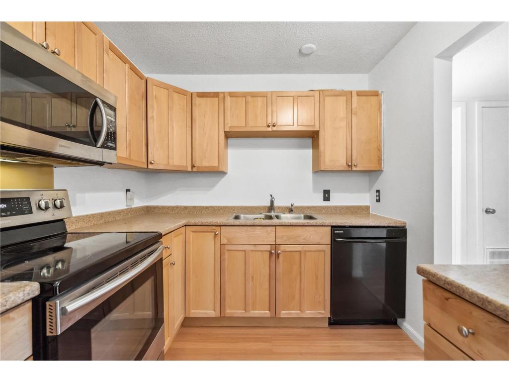 4100 Parklawn Avenue #201 Edina MN 55435 6808728 image16