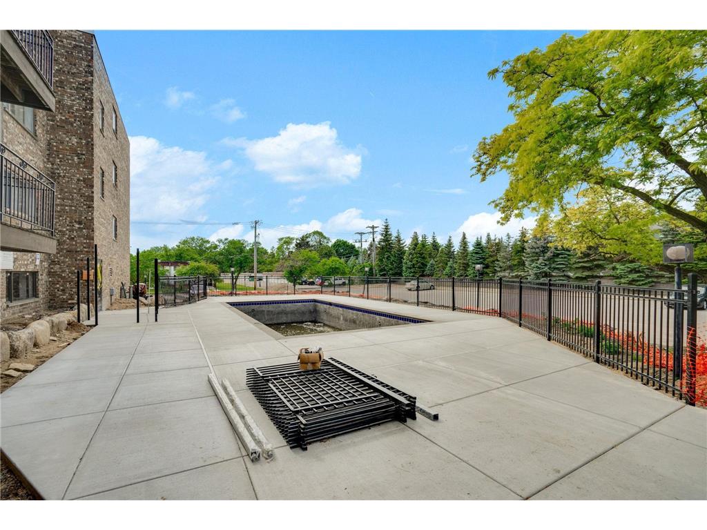 4100 Parklawn Avenue #201 Edina MN 55435 6808728 image25