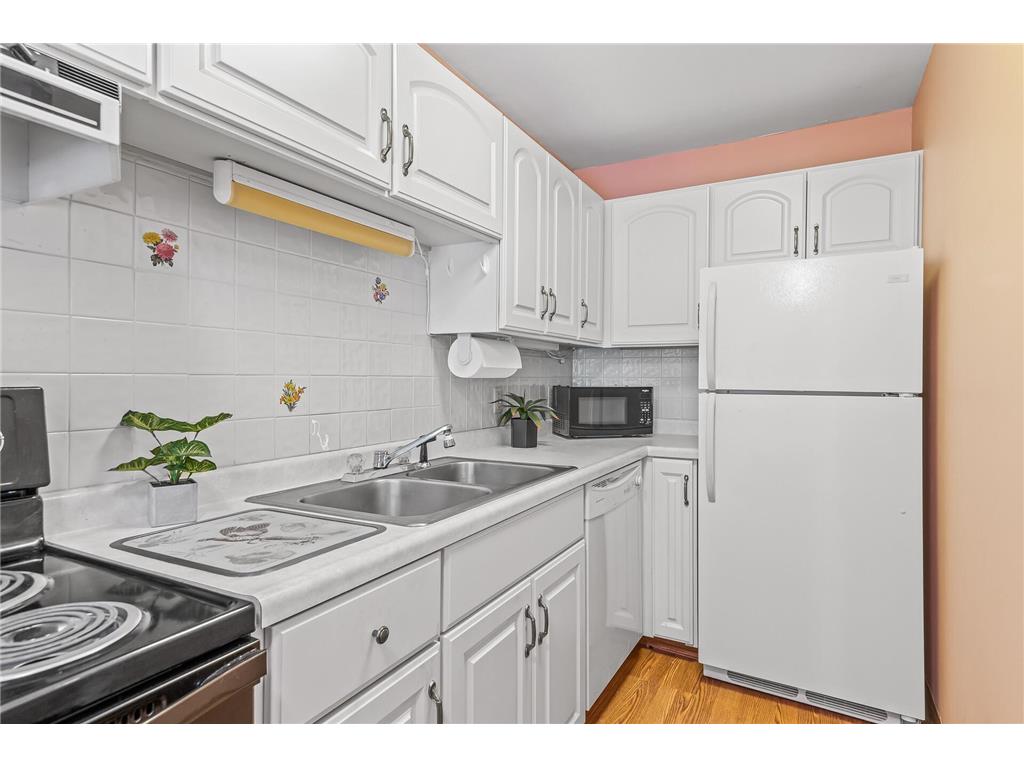 4100 Parklawn Avenue #205 Edina MN 55435 6368694 image1