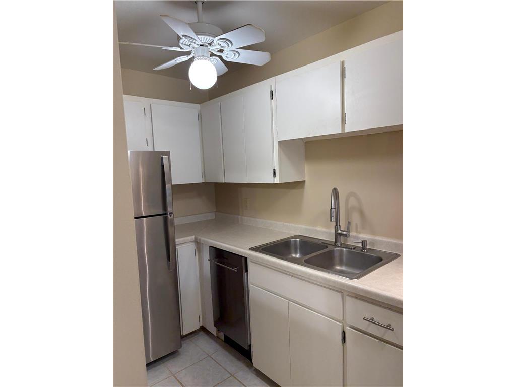 4100 Parklawn Avenue #216 Edina MN 55435 6789668 image5