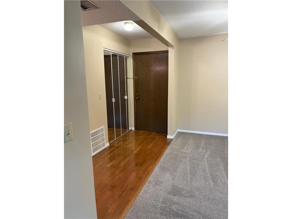 4100 Parklawn Avenue #216 Edina MN 55435 6789668 image7