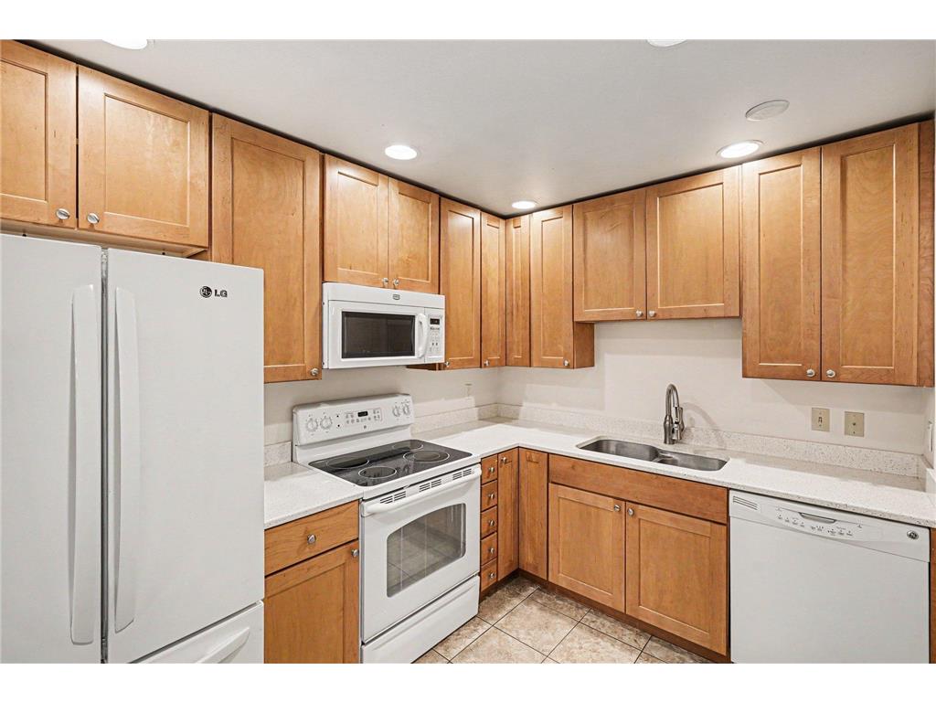 4100 Parklawn Avenue #302 Edina MN 55435 7069355 image11
