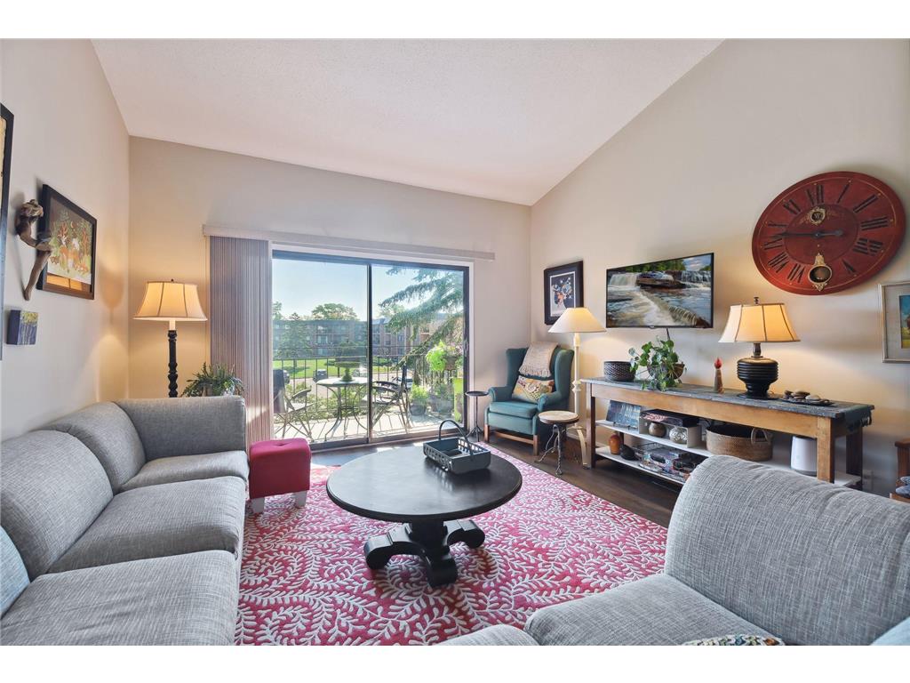 4100 Parklawn Avenue #308 Edina MN 55435 6413155 image1