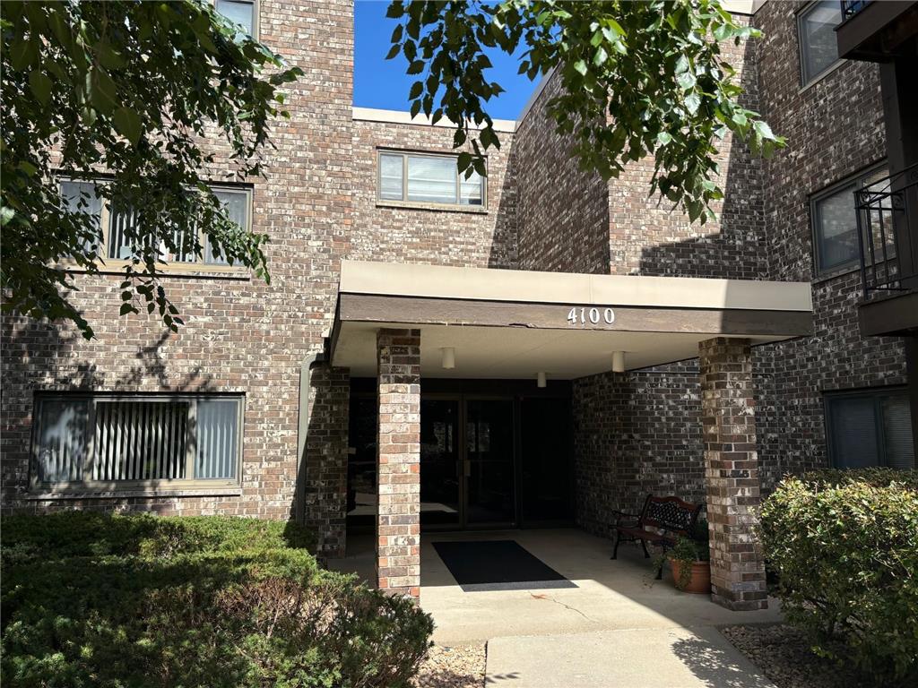 4100 Parklawn Avenue #313 Edina MN 55435 6598617 image1