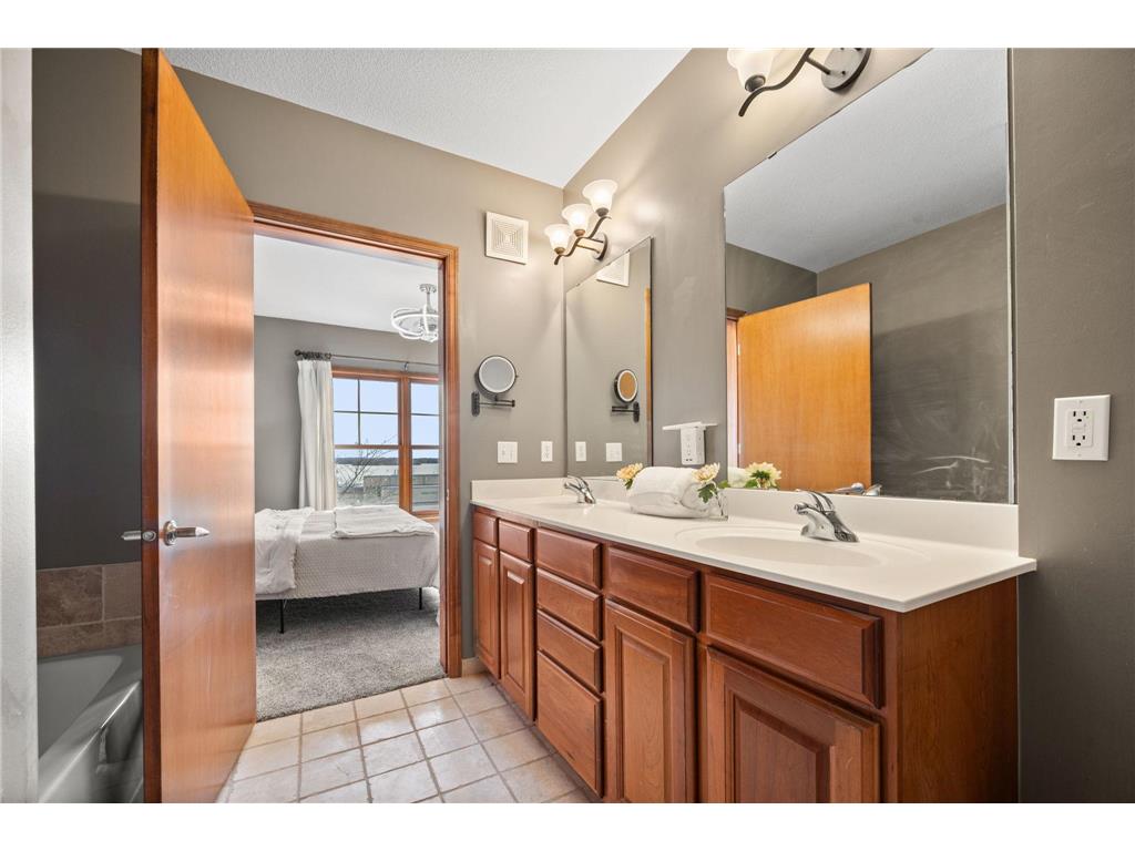 4100 Spring Street #314 Spring Park MN 55384 - Lake Minnetonka 7049780 image17