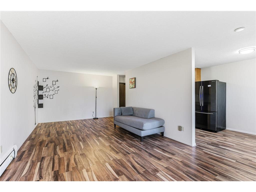 4101 Parklawn Avenue #104 Edina MN 55435 6818867 image1