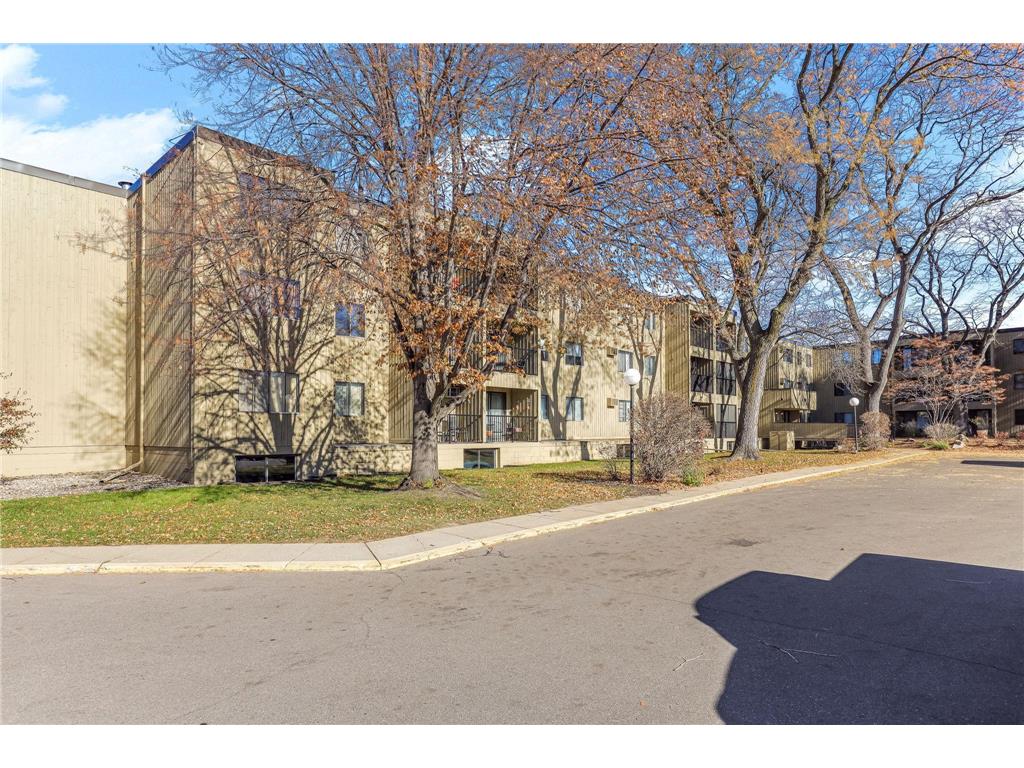 4101 Parklawn Avenue #104 Edina MN 55435 6818867 image17