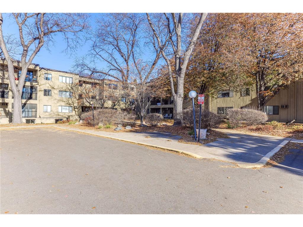 4101 Parklawn Avenue #104 Edina MN 55435 6818867 image19