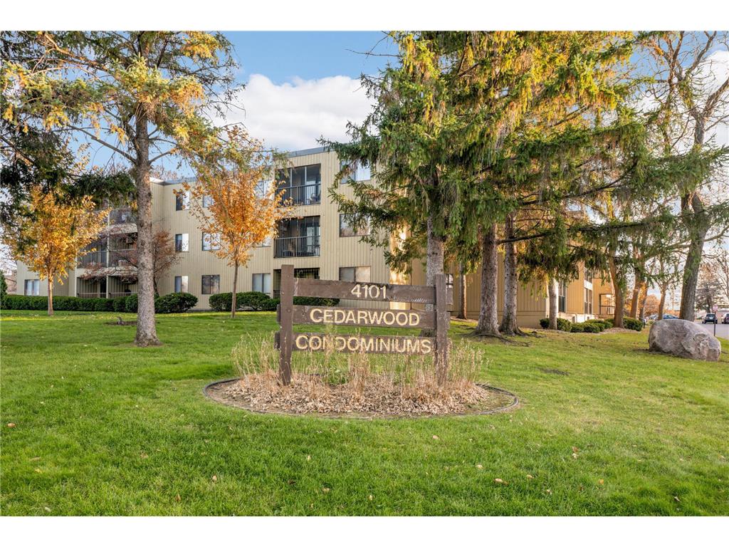 4101 Parklawn Avenue #121 Edina MN 55435 6813093 image1