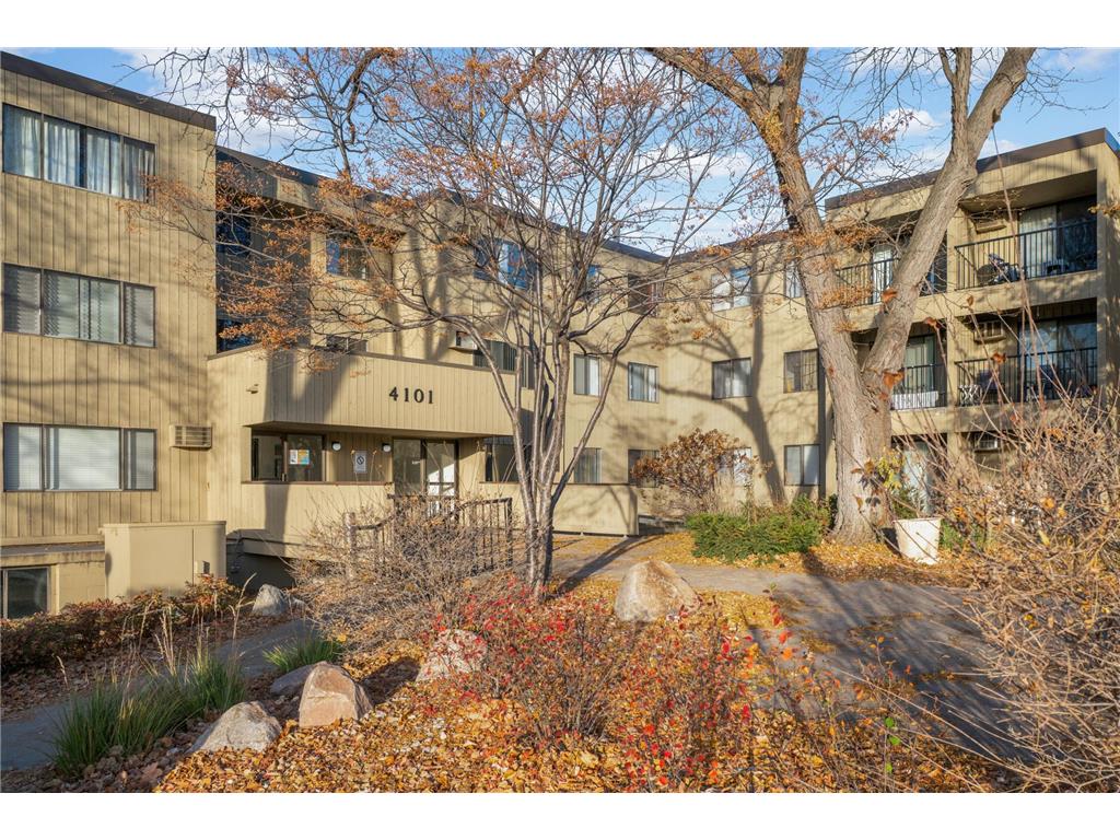 4101 Parklawn Avenue #121 Edina MN 55435 6813093 image2