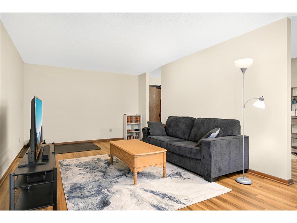 4101 Parklawn Avenue #121 Edina MN 55435 6813093 image7